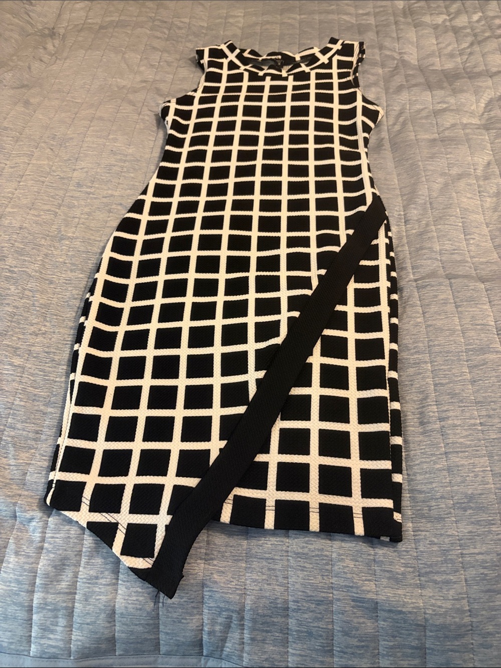 Snap Black and White Grid Sheath Dress